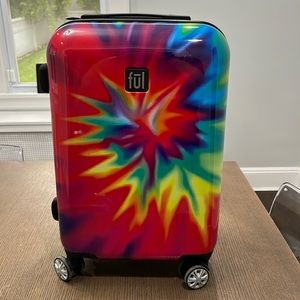 TIE-DYE RAINBOW SWIRL 25" FŪL SPINNER ROLLING LUGGAGE